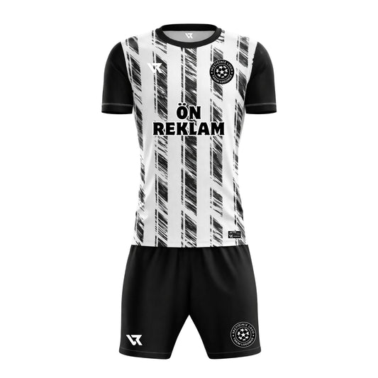Siyah Beyaz Kişiye Özel Futbol Forması